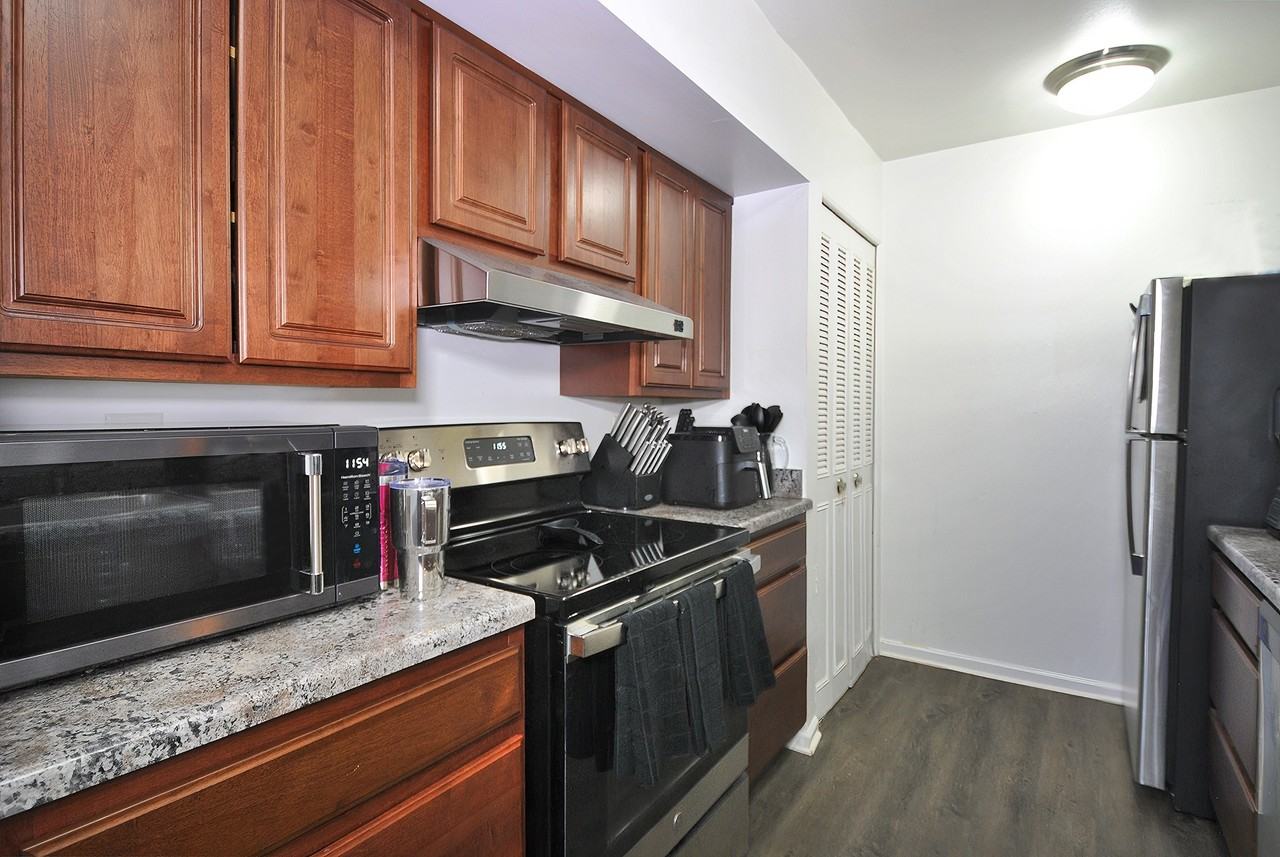 Woodcrest Apartments - Photo 2 of 24