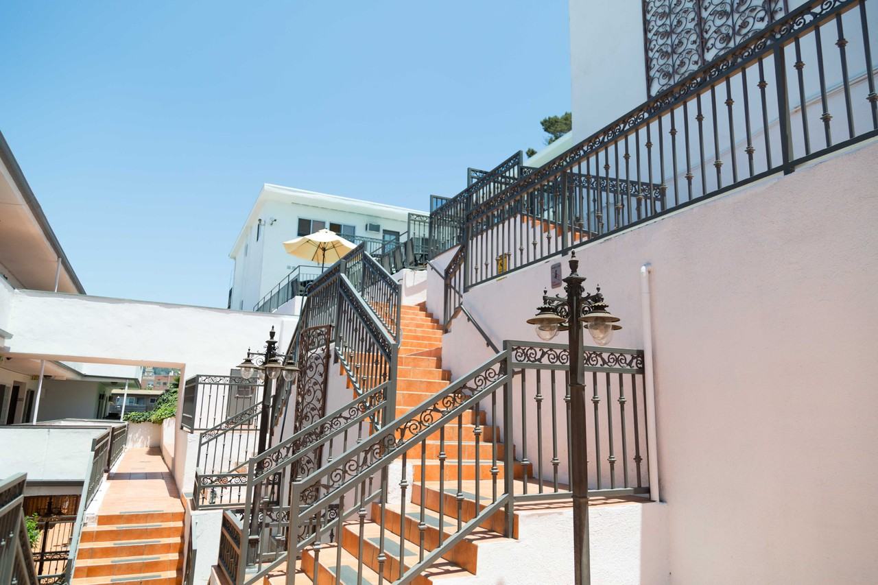 Universe at Villa Edgemont (DE) - Photo 2 of 31