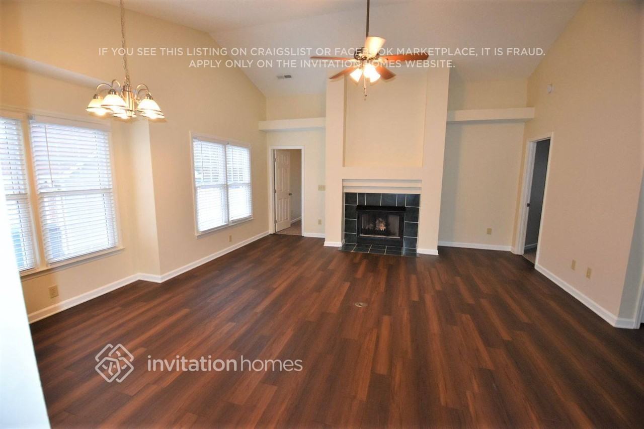 4213 Hounds Run Dr - Photo 2 of 10