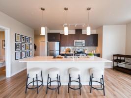 featured image of 1036 7th Ave Nw