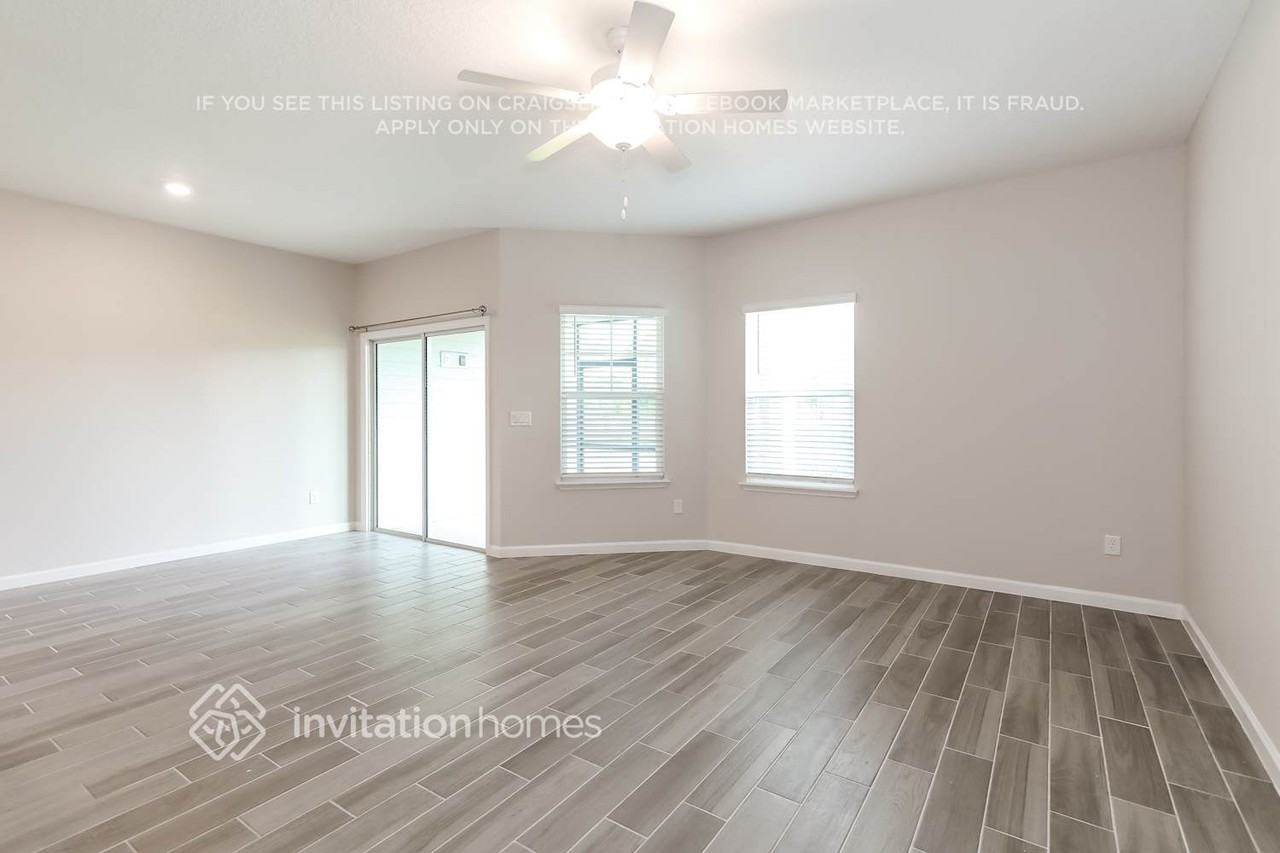 10289 Alder Creek Ln - Photo 4 of 17