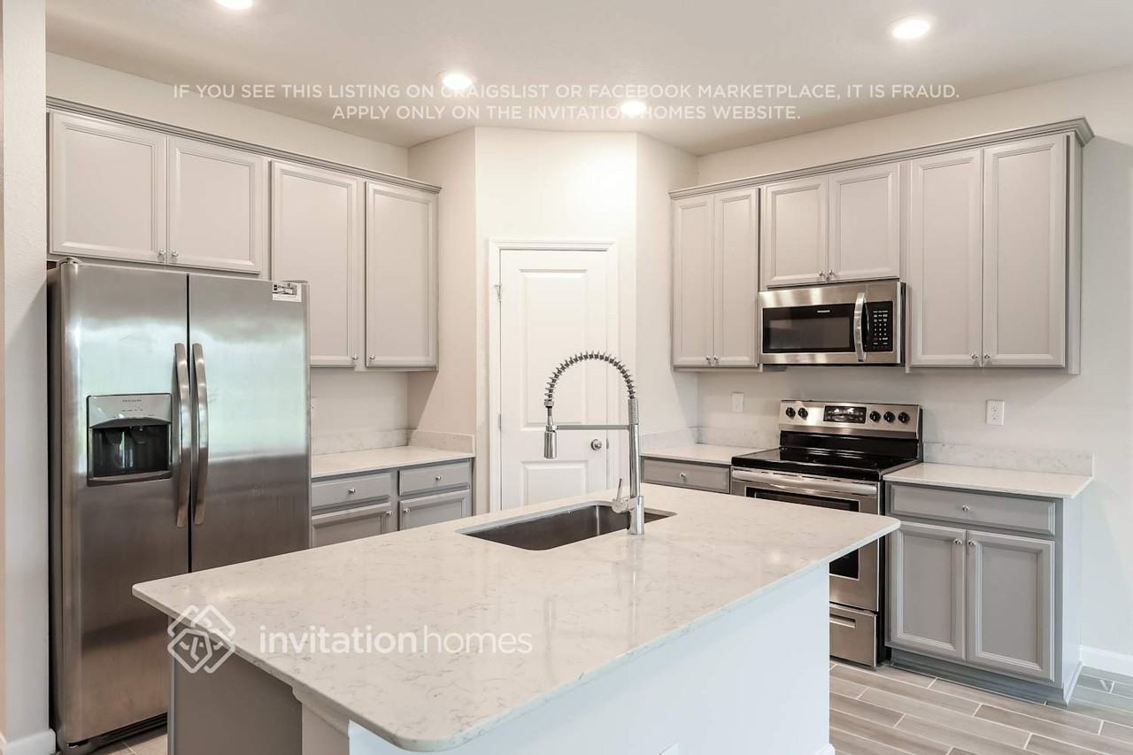 10289 Alder Creek Ln - Photo 7 of 17