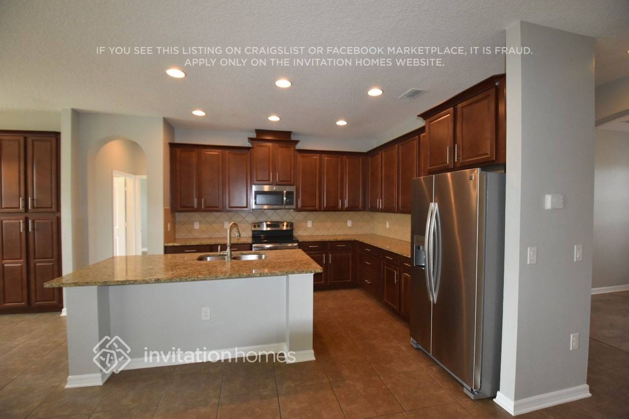 2425 Misty Cove Cir - Photo 5 of 17