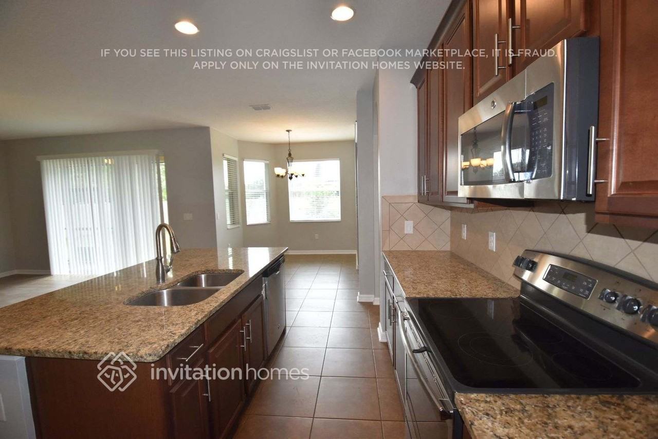 2425 Misty Cove Cir - Photo 6 of 17