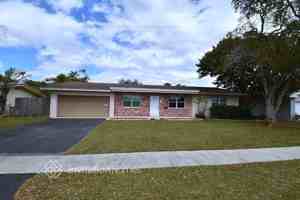 featured image of 7221 Nw 11th St