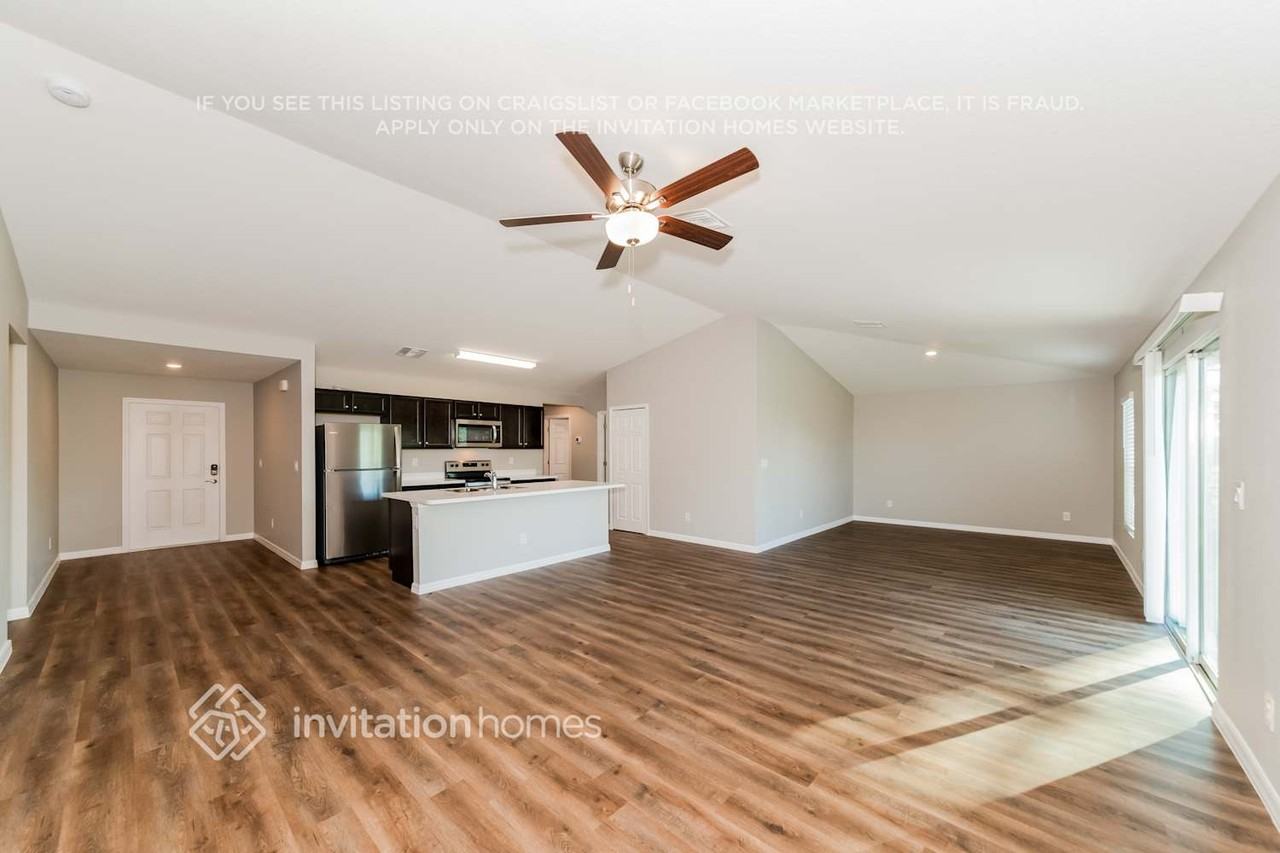 810 Merrimac St Se - Photo 4 of 17