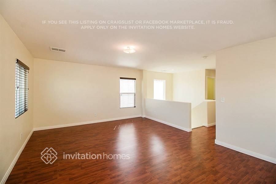 7423 Scottish Castle Ave - Photo 3 of 13