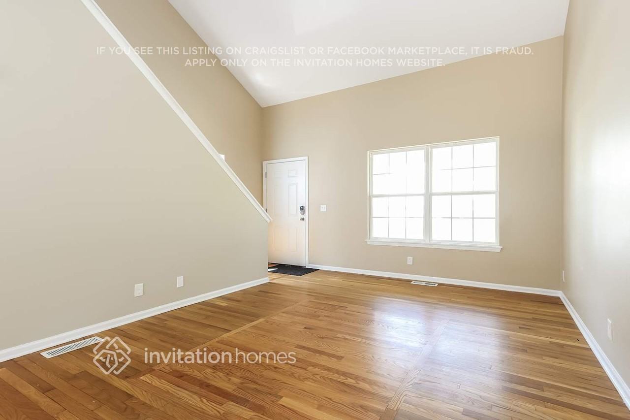 1751 Hickory Park Ln - Photo 3 of 21