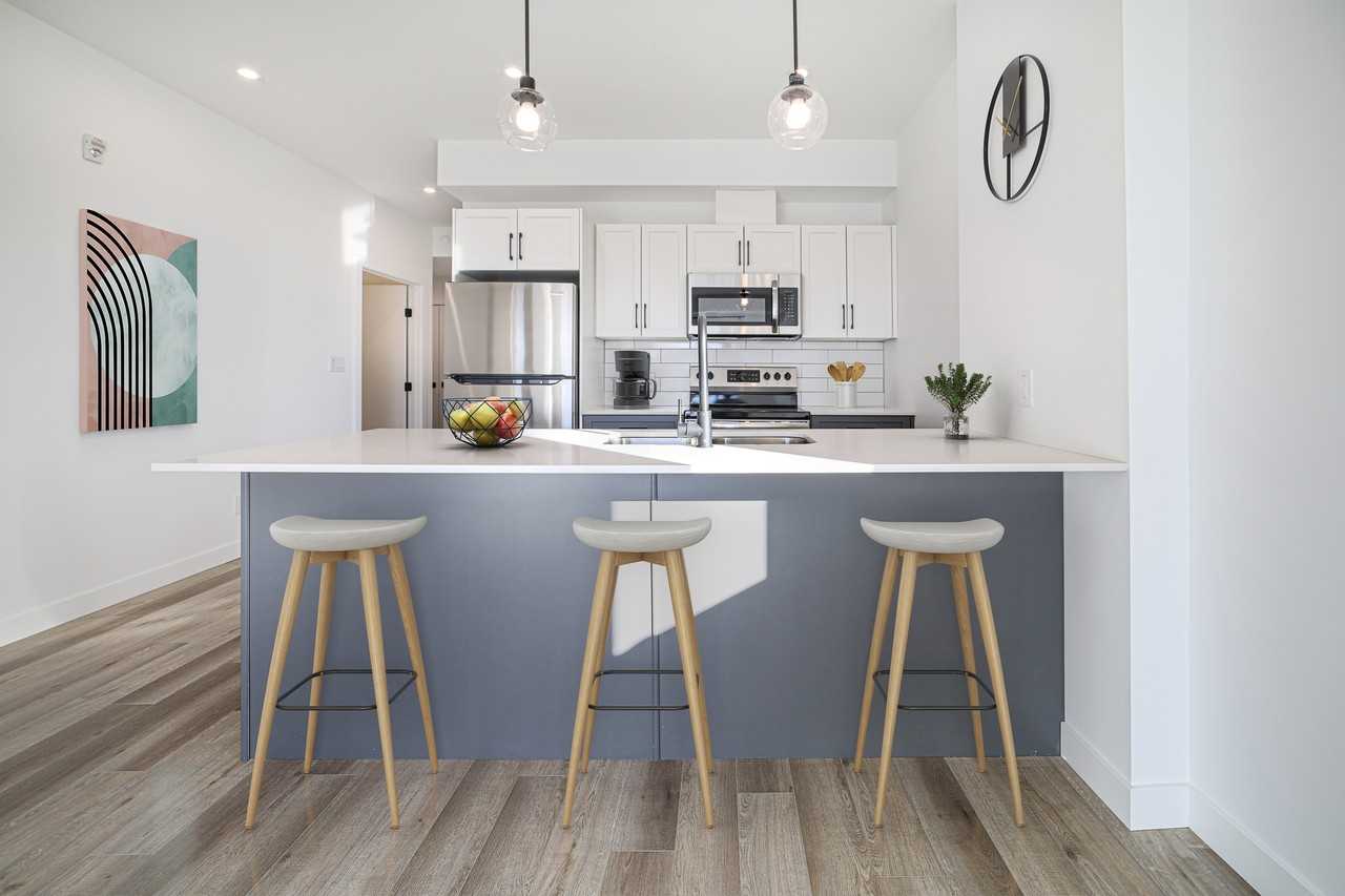 196 Colony Street - Photo 2 of 23