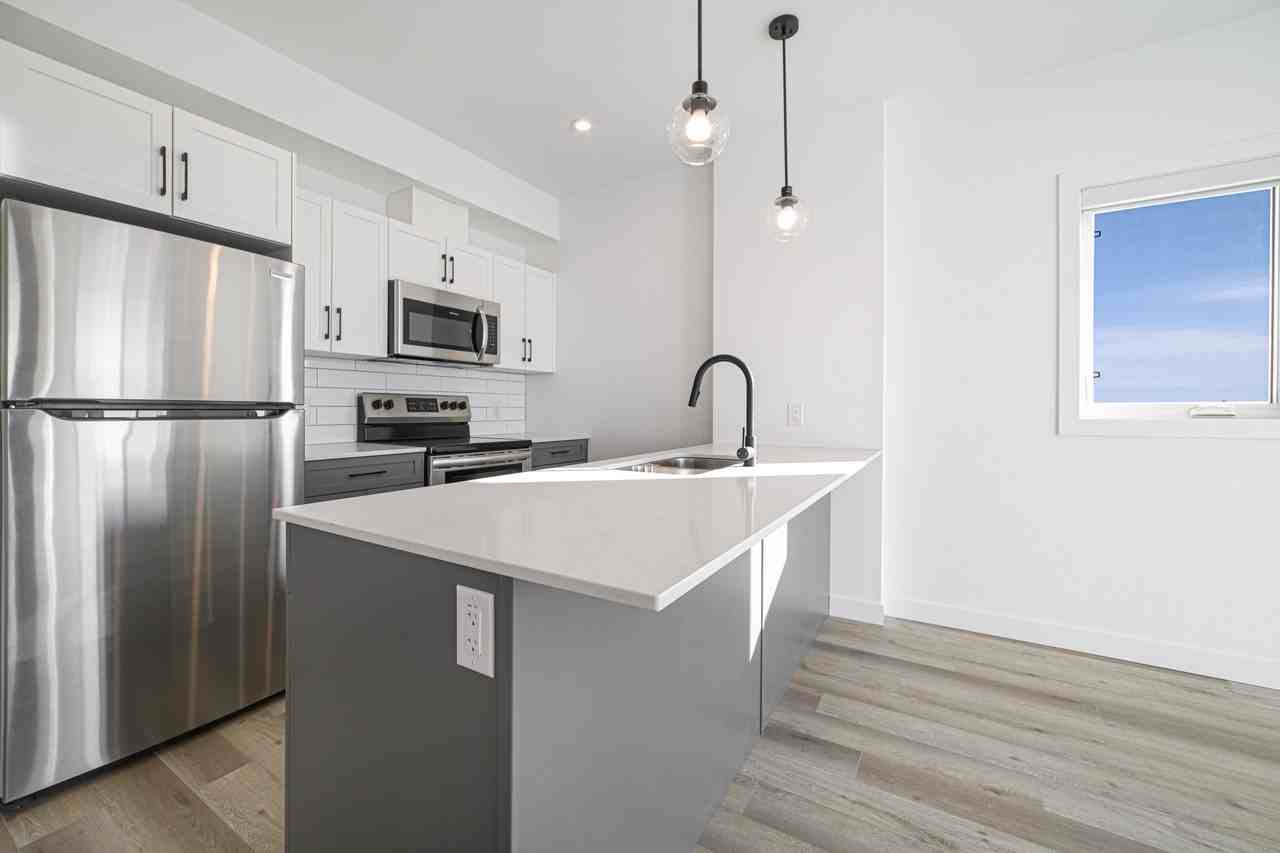 196 Colony Street - Photo 7 of 23