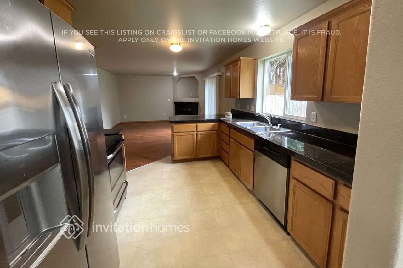 25406 161st Ave Se - Photo 4 of 15