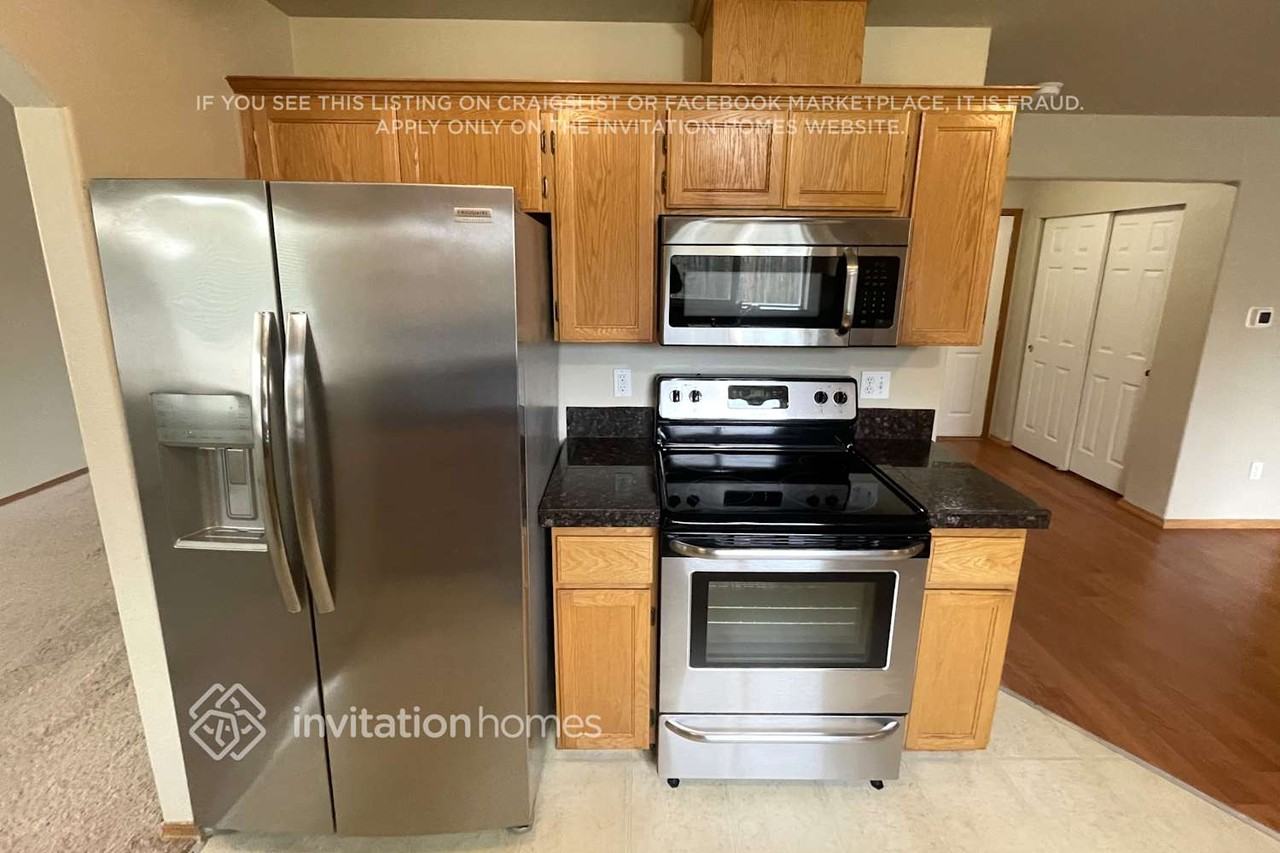 25406 161st Ave Se - Photo 5 of 15