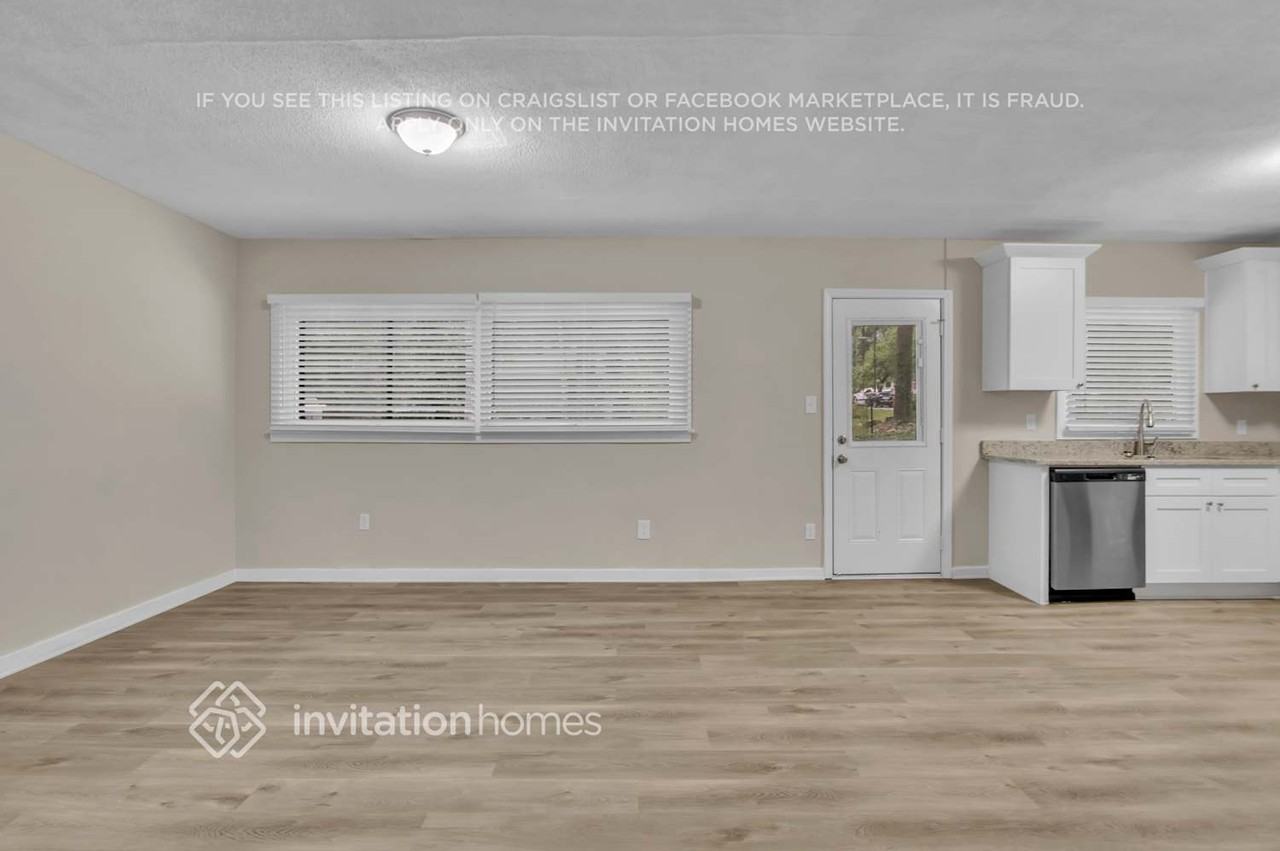 2262 Dodson Dr - Photo 6 of 21