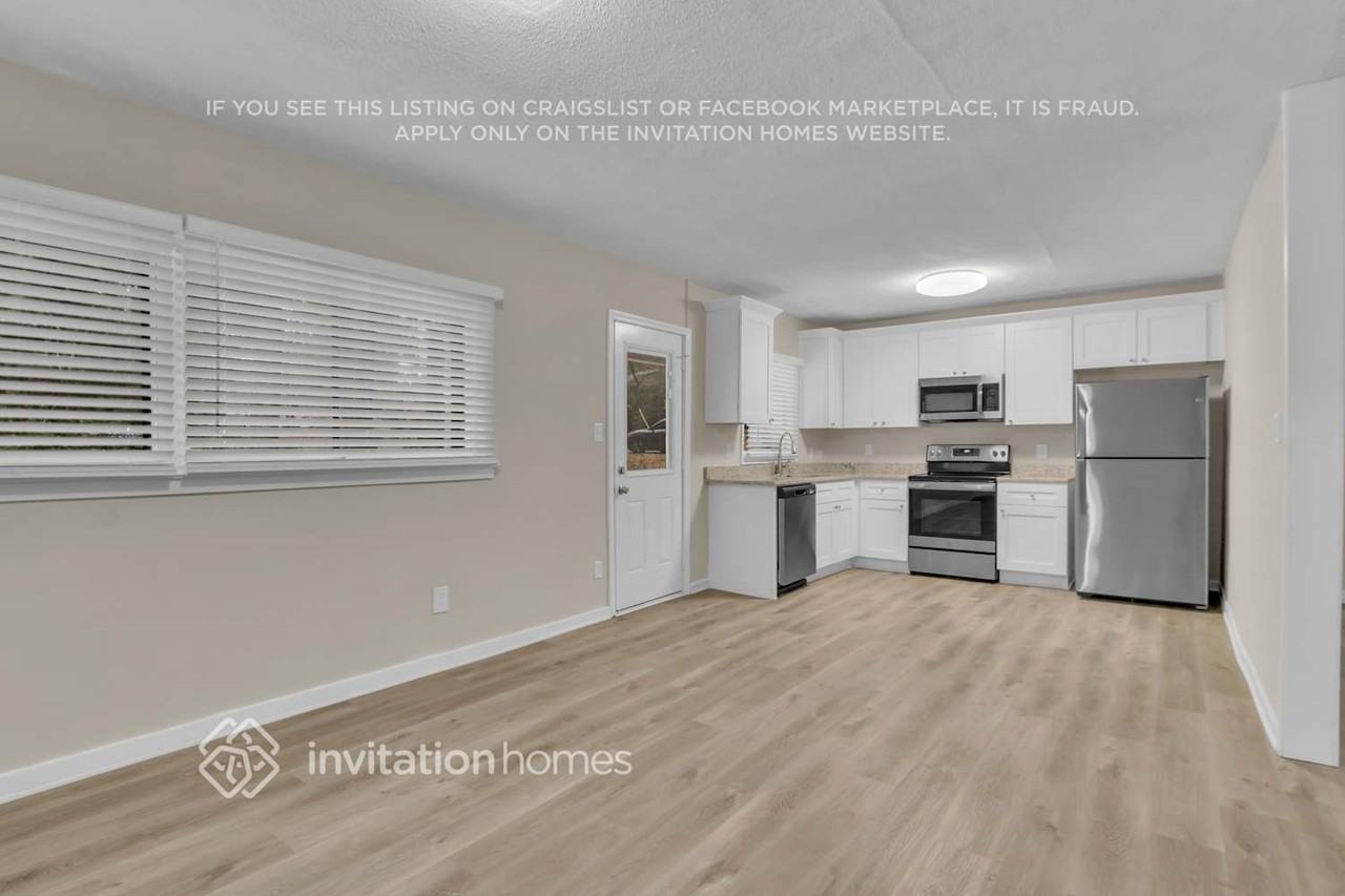 2262 Dodson Dr - Photo 7 of 21