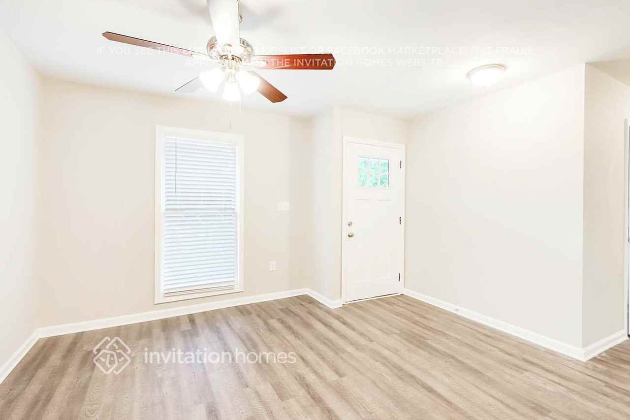 3677 Glen Mora Dr - Photo 6 of 28