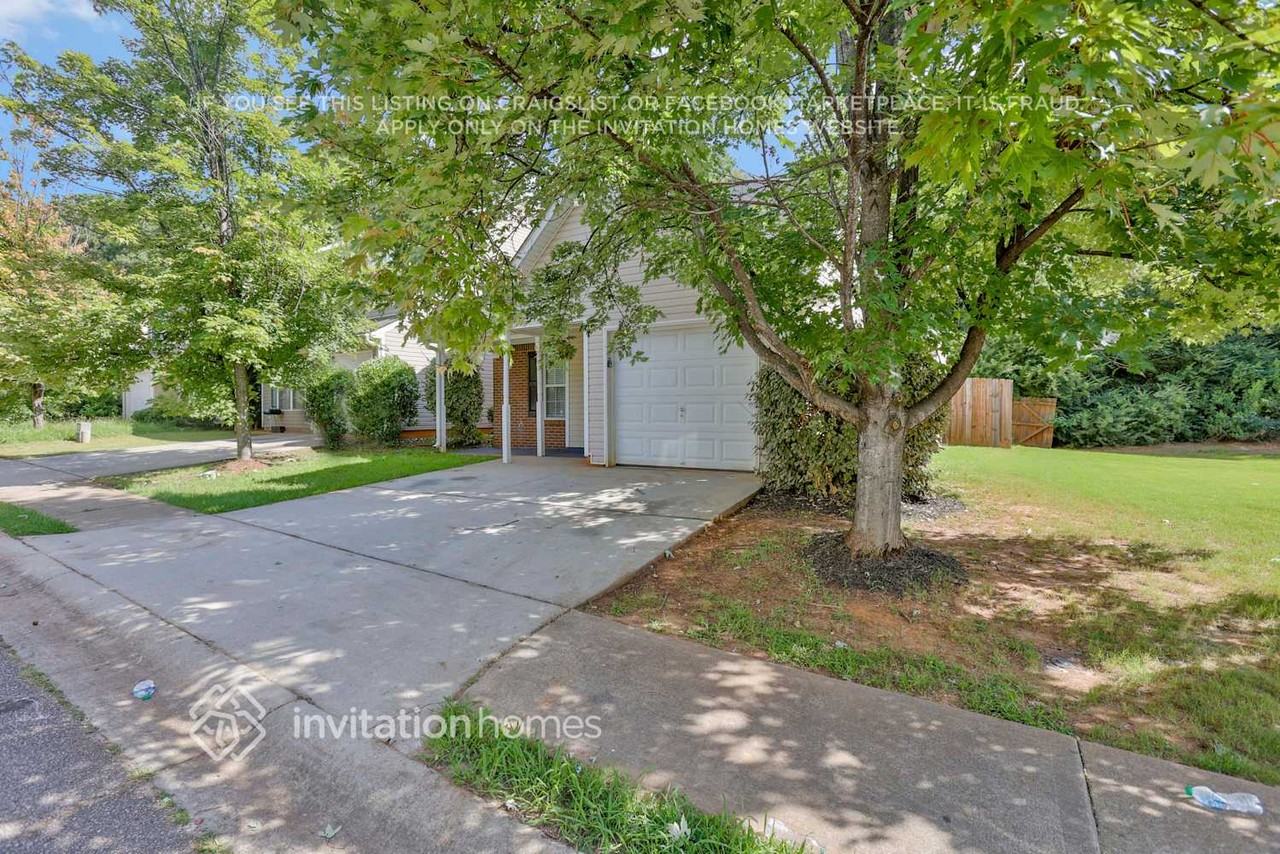 144 Lossie Ln - Photo 3 of 26