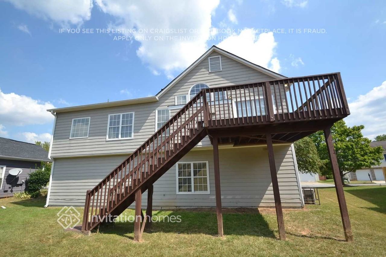 2014 Santenay Dr Sw - Photo 7 of 8