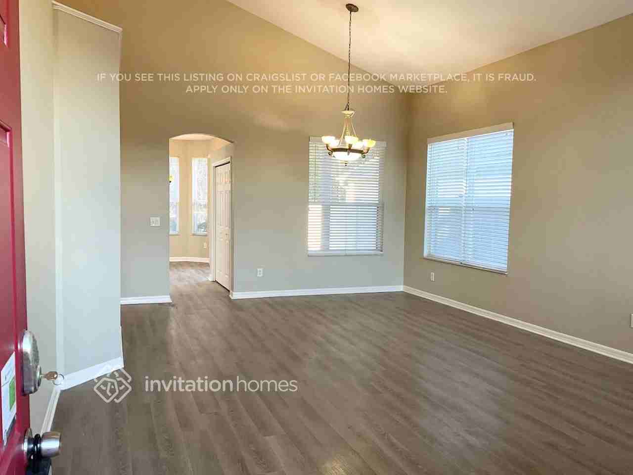 264 Tavestock Loop - Photo 3 of 16