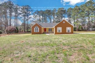 100 Bloomfield Dr - Photo 1 of 1