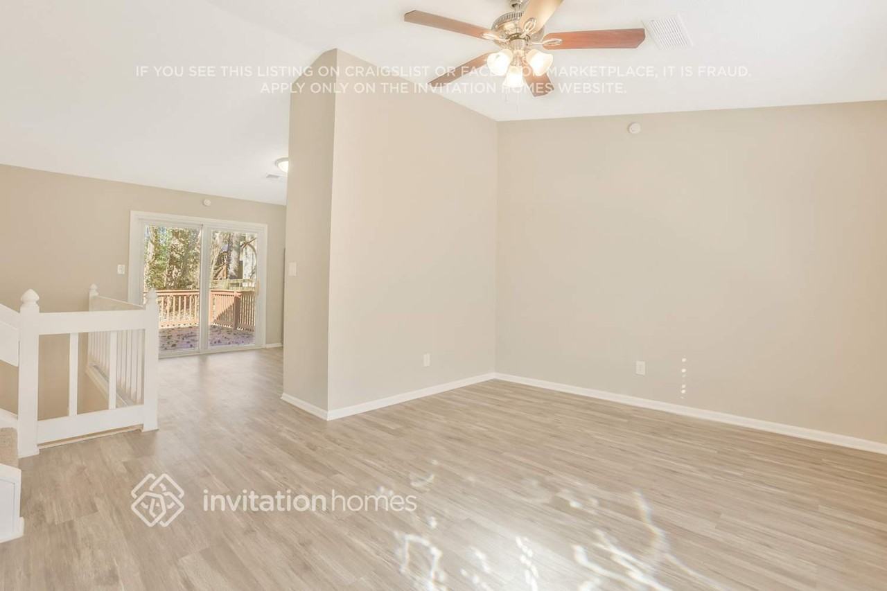 659 N Wood Path Dr - Photo 5 of 25