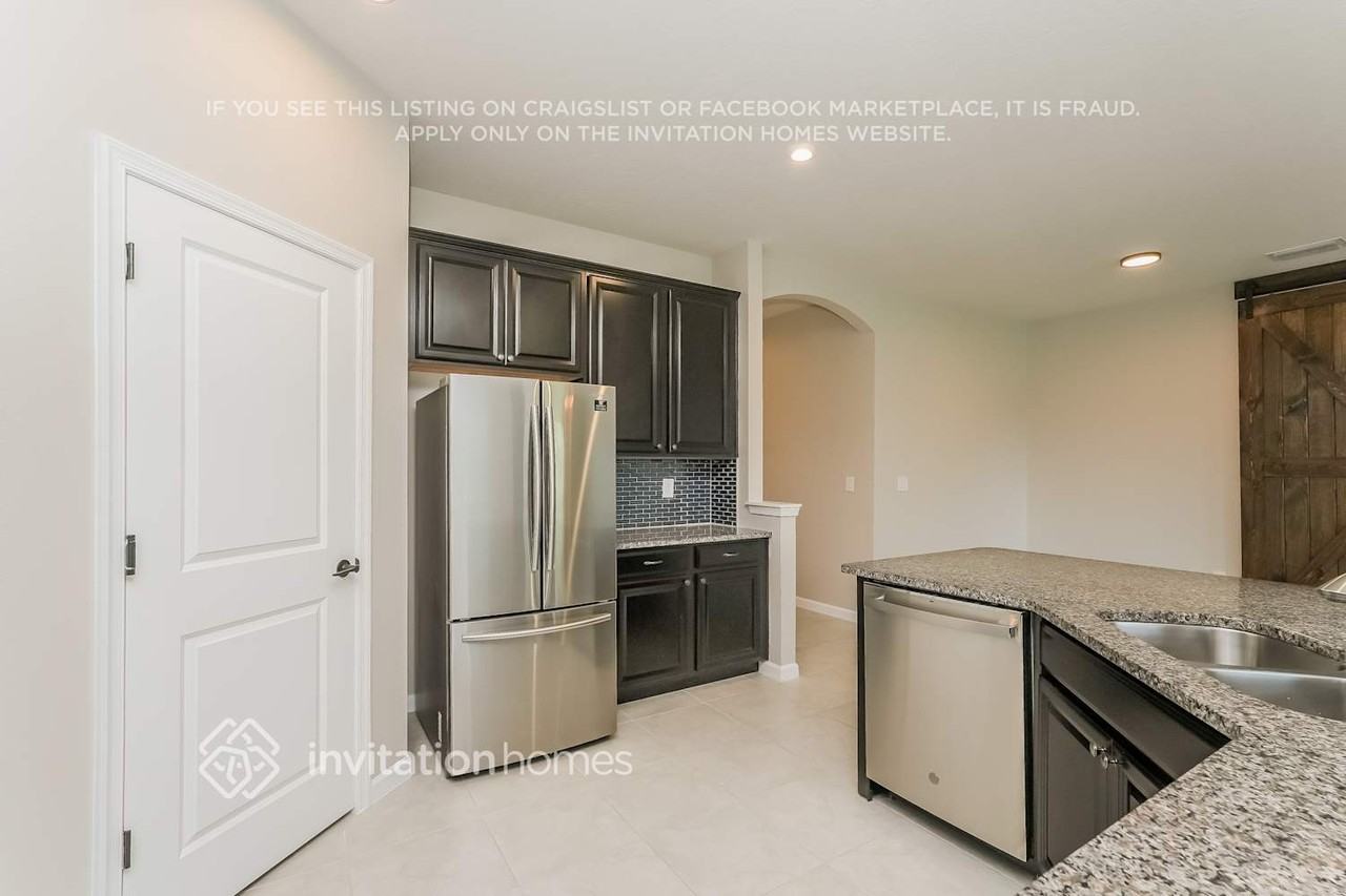 11019 Daybreak Gln - Photo 7 of 17