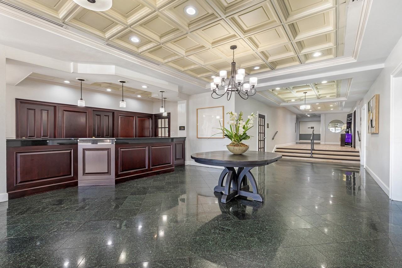 Seminary Towers - Photo 6 of 27