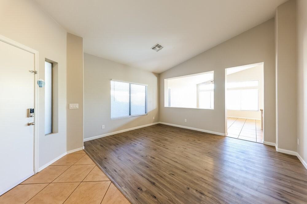 3516 W Webster Ct - Photo 3 of 19