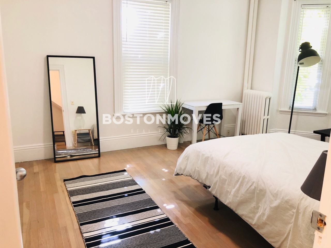 10 Imrie Rd #1stFL - Photo 5 of 15