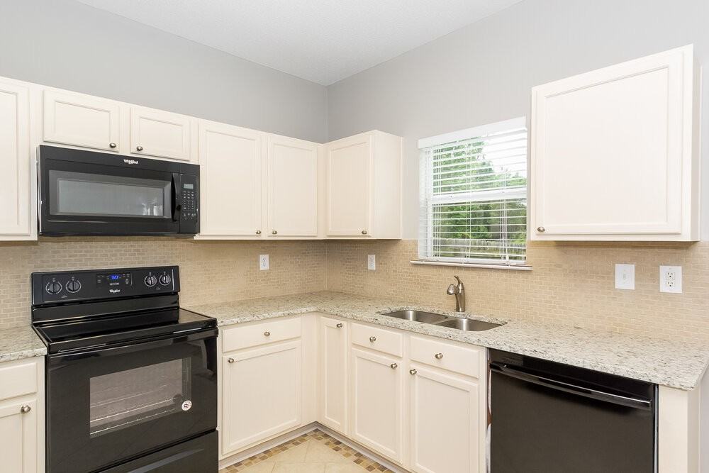 1604 Thornwick Trce - Photo 4 of 18