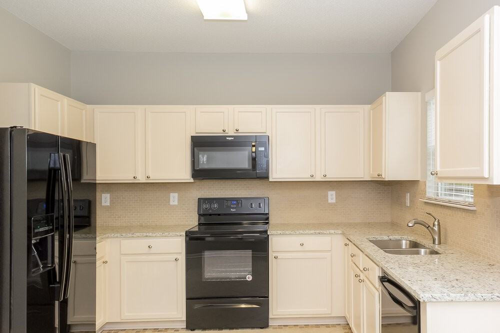 1604 Thornwick Trce - Photo 5 of 18