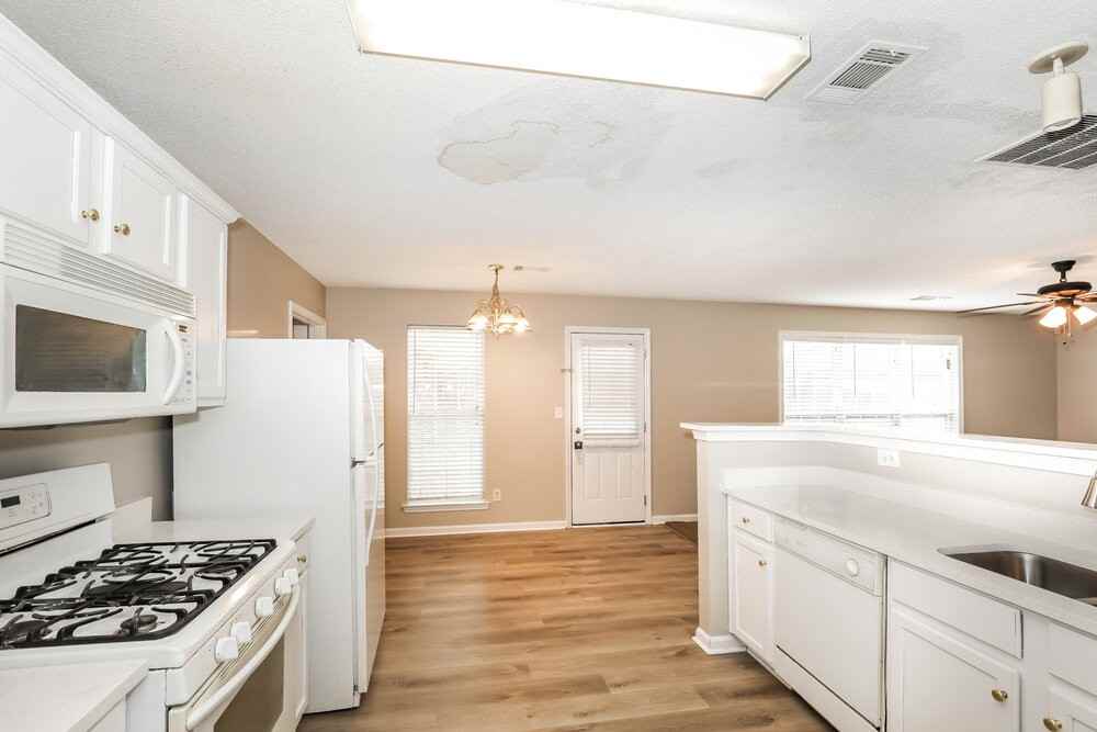 5488 Vanity Joys Ln - Photo 7 of 17