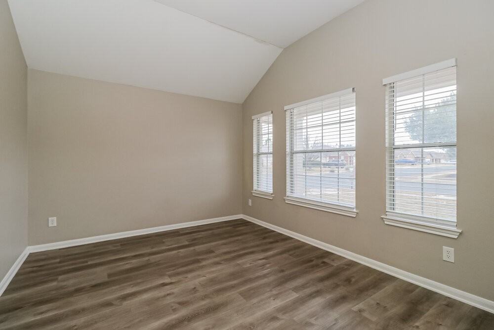 200 N Crossing Trl - Photo 5 of 16