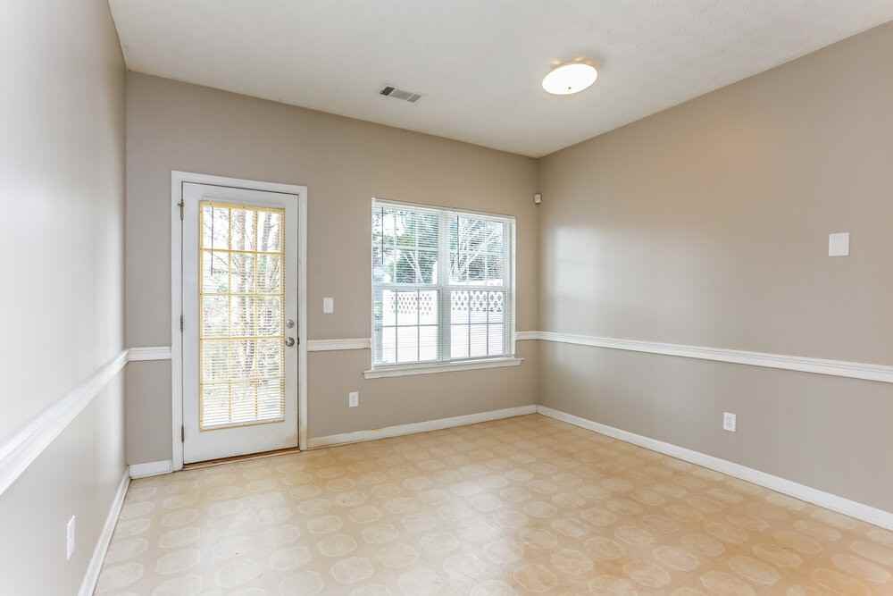 287 Prescott Ct - Photo 6 of 17