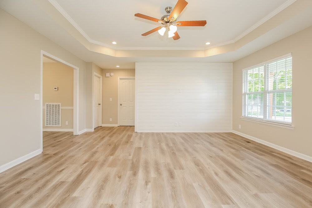 1002 Wismar Ct - Photo 4 of 16