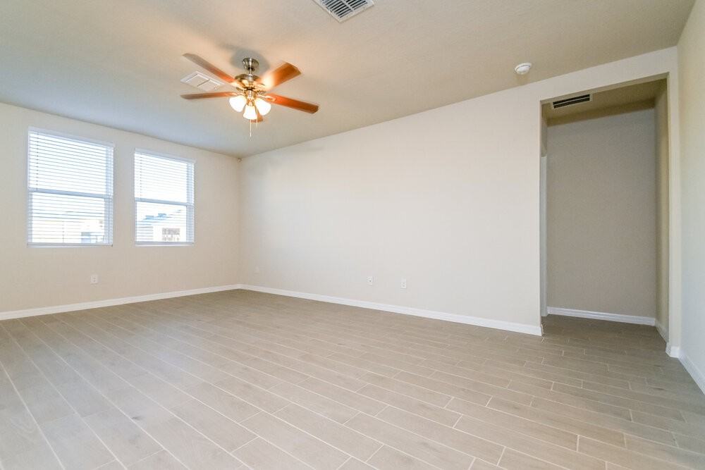 214 Lovely Ct - Photo 5 of 19