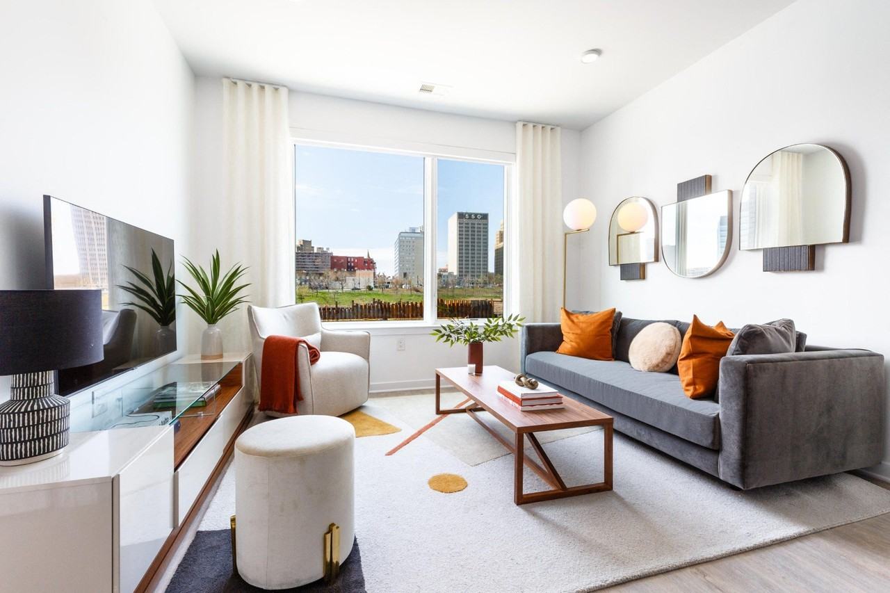 Dey & Bergen - Photo 3 of 36