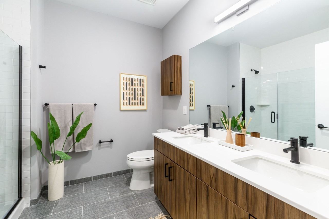 Dey & Bergen - Photo 4 of 36