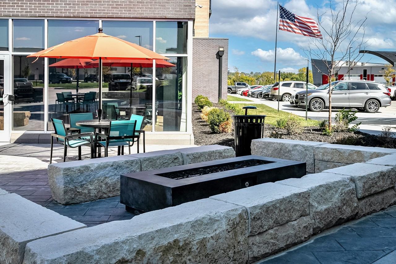 Edge 204 - Photo 6 of 50