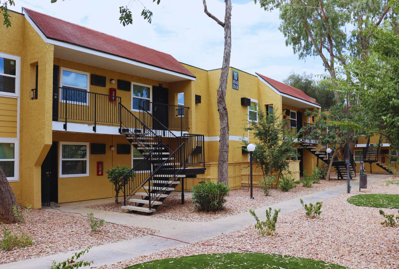 4250 East 29th Street - Photo 5 of 7