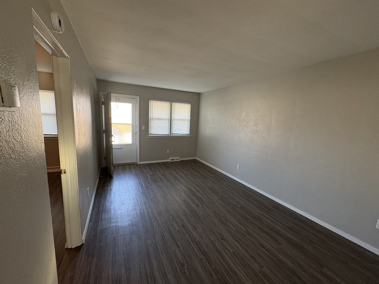 1102 Oxford Avenue ####8 - Photo 2 of 10