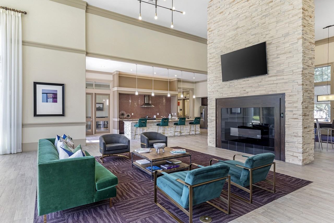 Mansfield on the Green Apartments - Photo 5 of 33