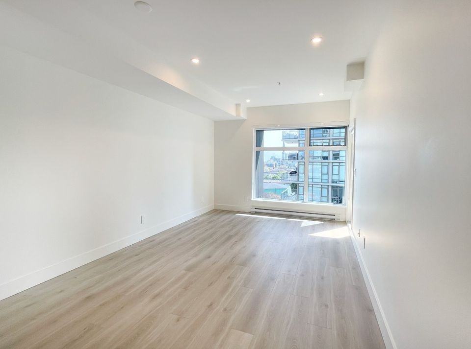 1456 Johnston Road #302 - Photo 5 of 11