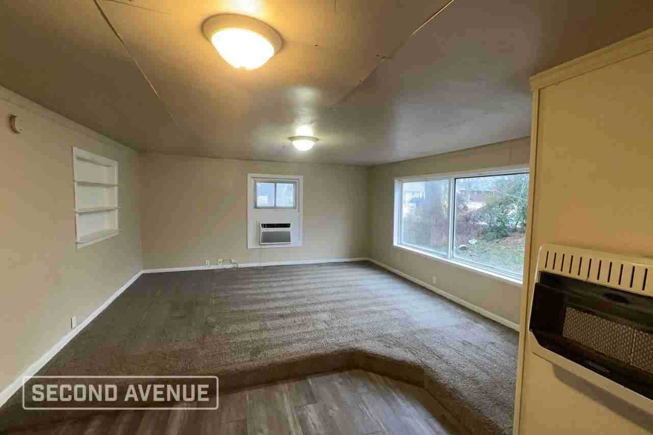 514 S Carl St - Photo 3 of 19