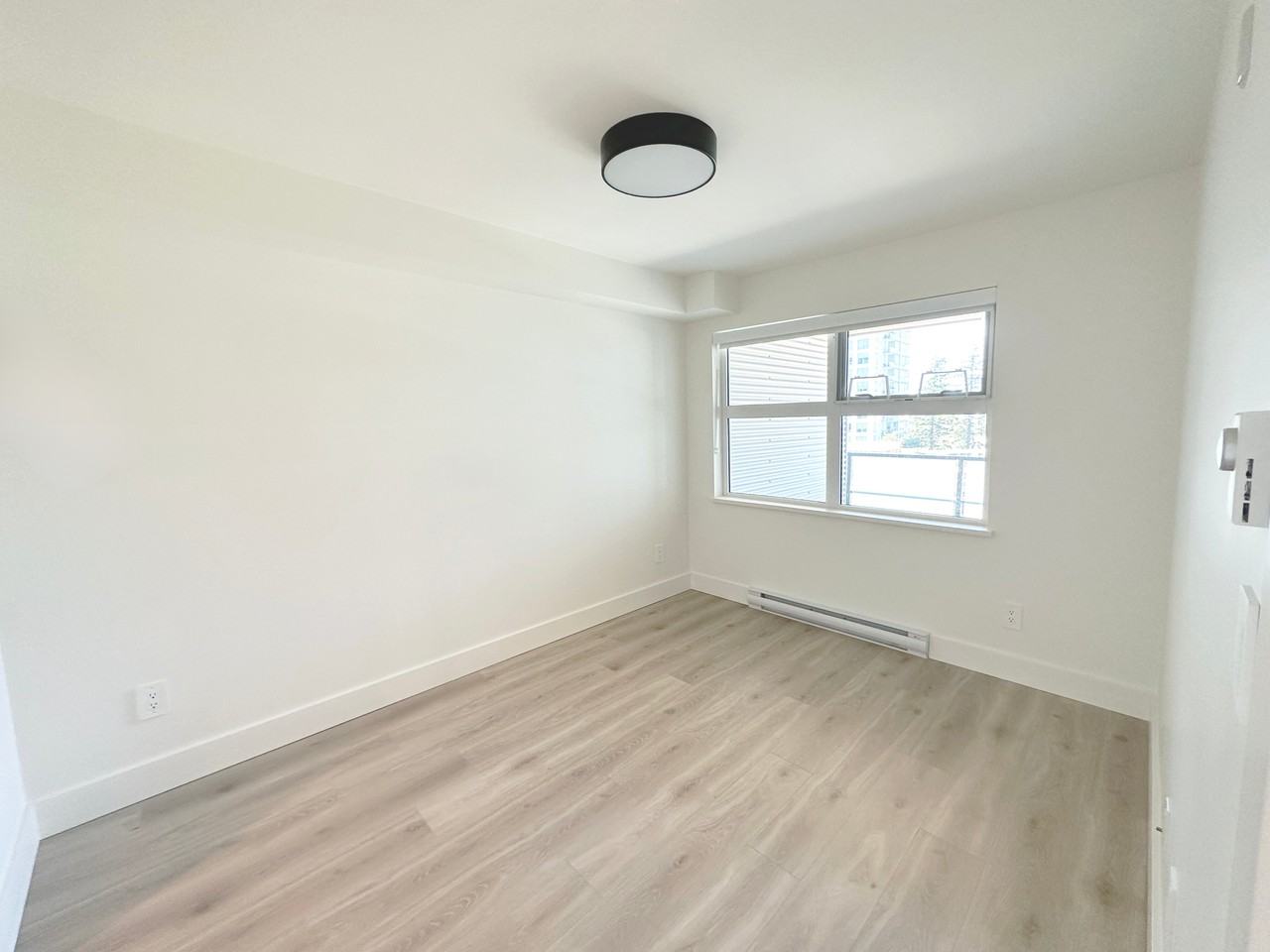 1456 Johnston Road #303 - Photo 5 of 9