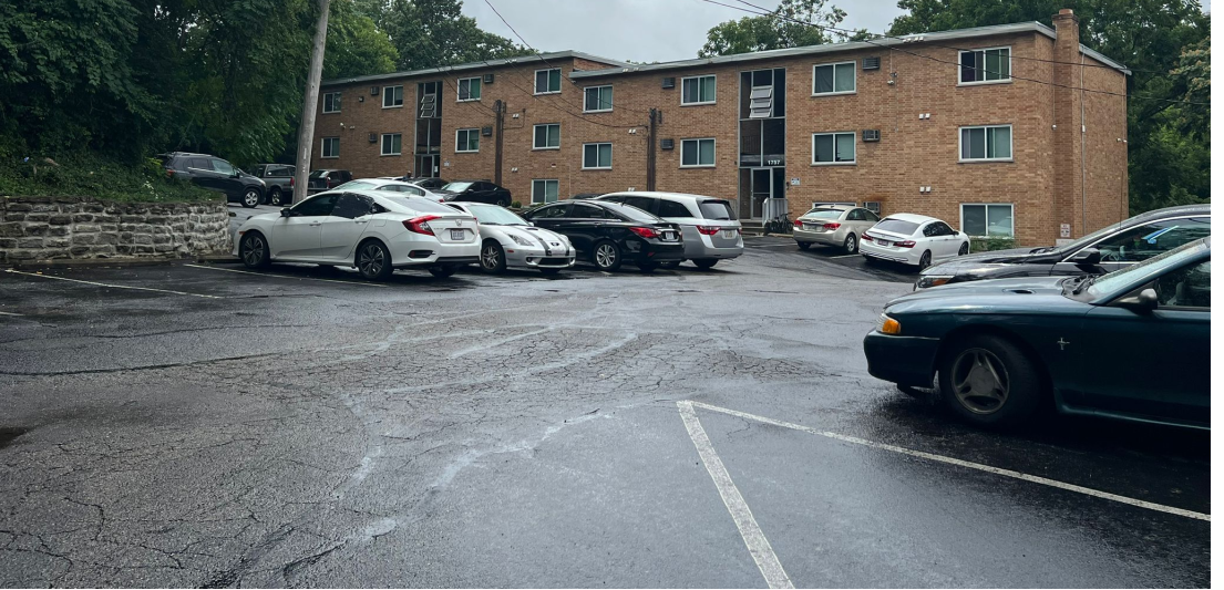 1751 Gilsey Ave - Photo 3 of 5