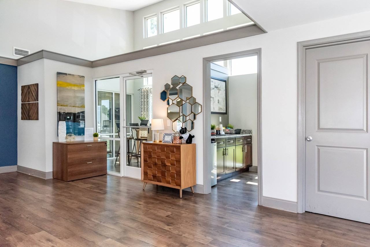 Views at Signal Mountain - Photo 2 of 42