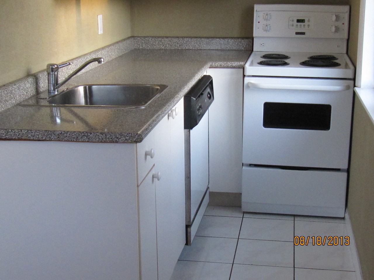 4831 Westminster Highway - Photo 3 of 11