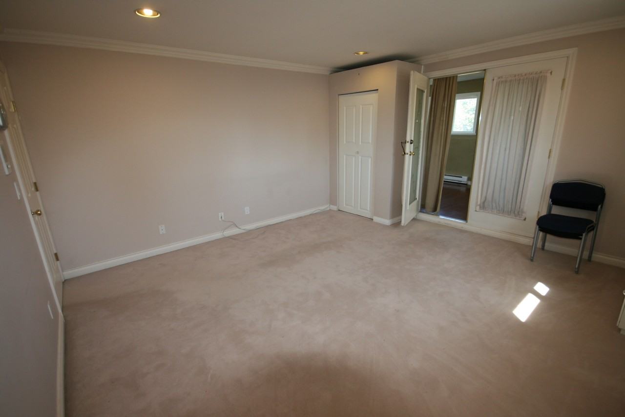 4831 Westminster Highway - Photo 4 of 11