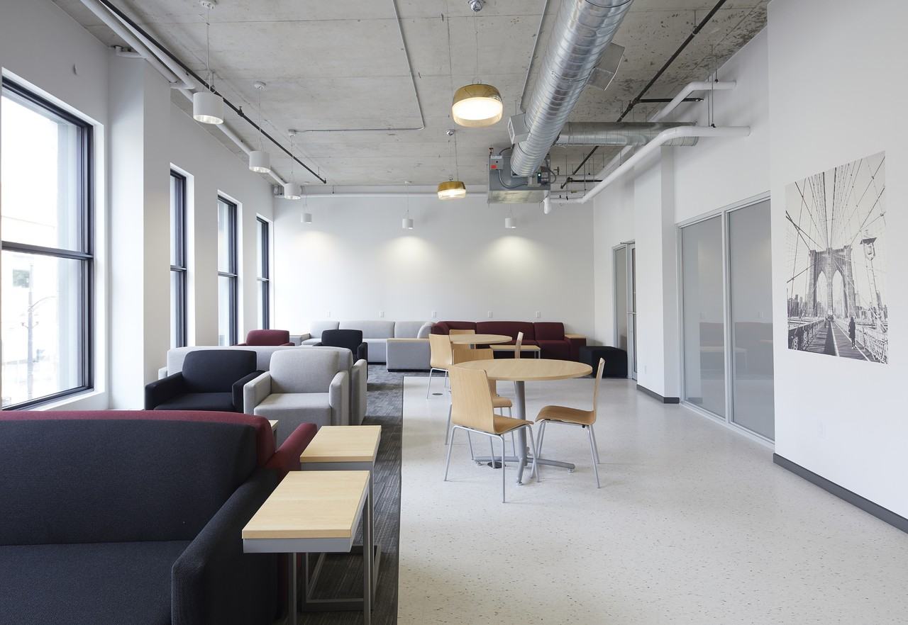 The William Thomas - Photo 5 of 29