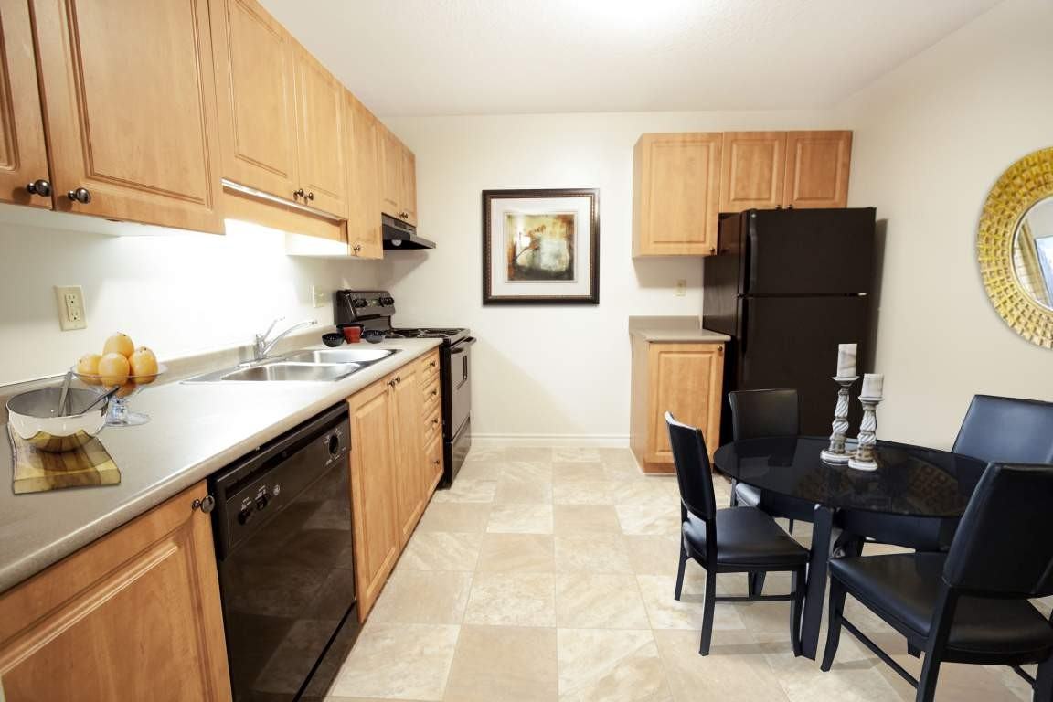 Beaverbrook Towers II - Photo 7 of 23